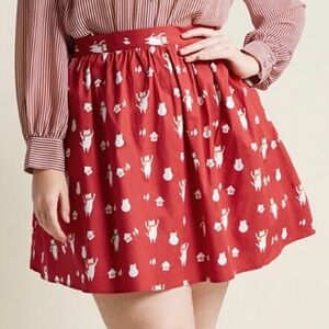 ModCloth Holiday Christmas Mini Cotton Skirt in Red Cats. 2X pockets